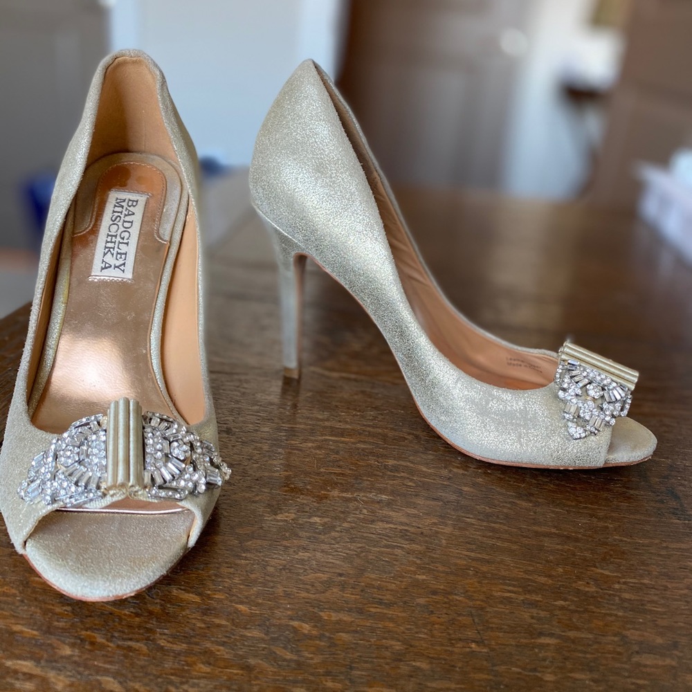 Badgley mischka heels, great condition! Size 6.